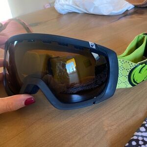 Dragon Alliance Rogue Snow Ski Matte Black & Lime Goggles Brown Lens